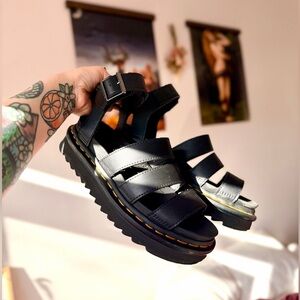 VEGAN BLAIRE PLATFORM SANDALS